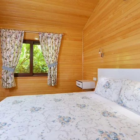 Hotel Oblomov Çıralı
