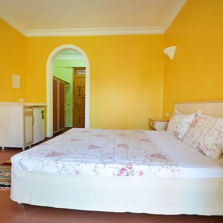 Hotell Oblomov Çıralı