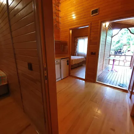 Oblomov Hotel Cirali